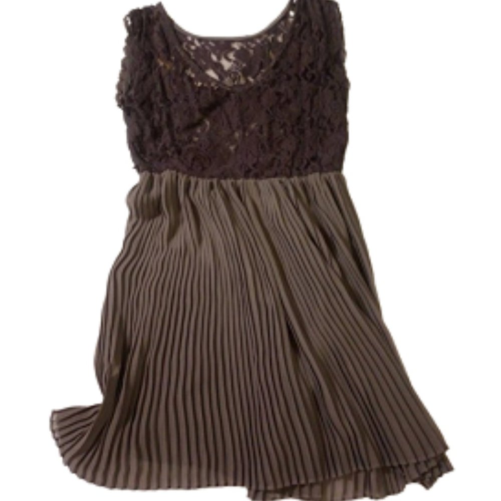 Rewind Dress    Lace top & pleated bottom      Grey     Size Medium